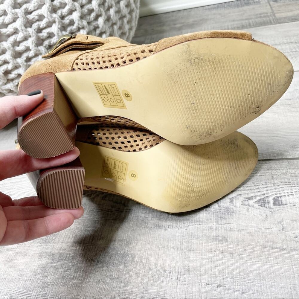 Dolce Vita Marana Perforated Suede Peep Toe Ankle Booties Cafe Brown Size 8M - Picture 8 of 8
